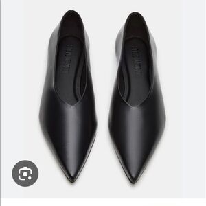 Black Leather Pointed Toe Flats: Great Condition